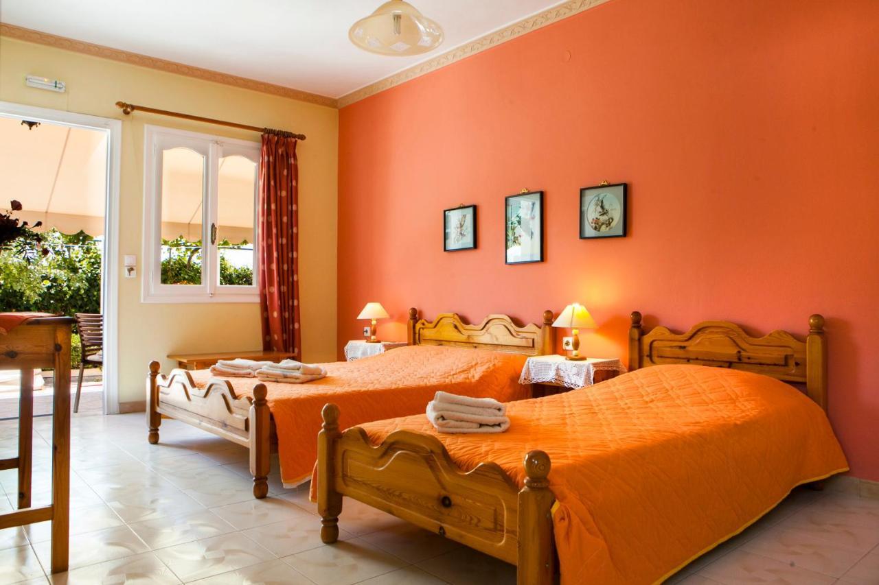 Tzivras Villa & Apartments Lassi  Habitación foto