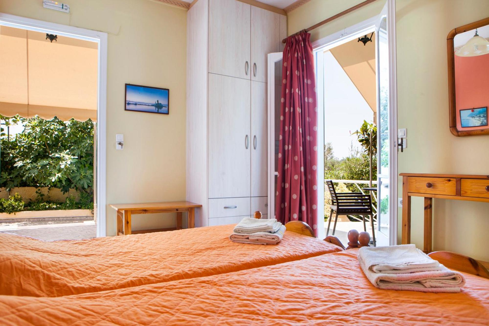 Tzivras Villa & Apartments Lassi  Habitación foto